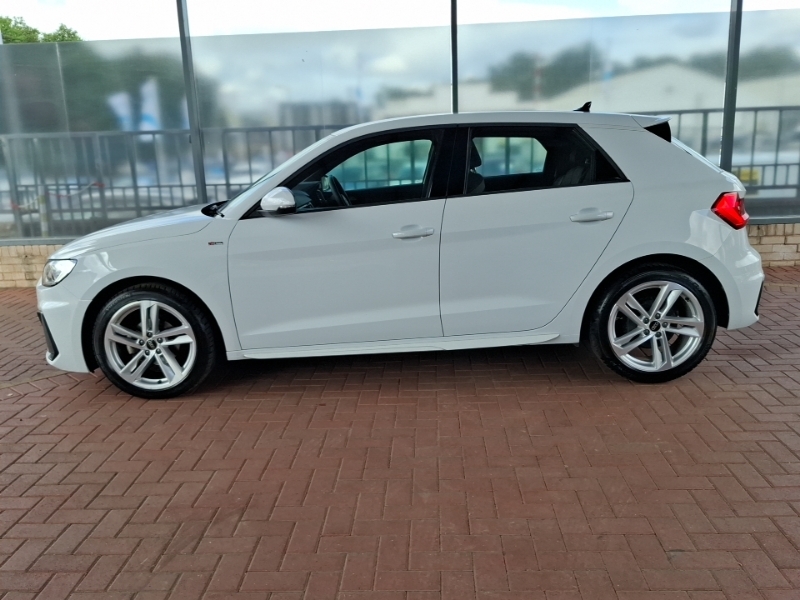 Audi A1 25 Tfsi S Line LS23OBY White #4