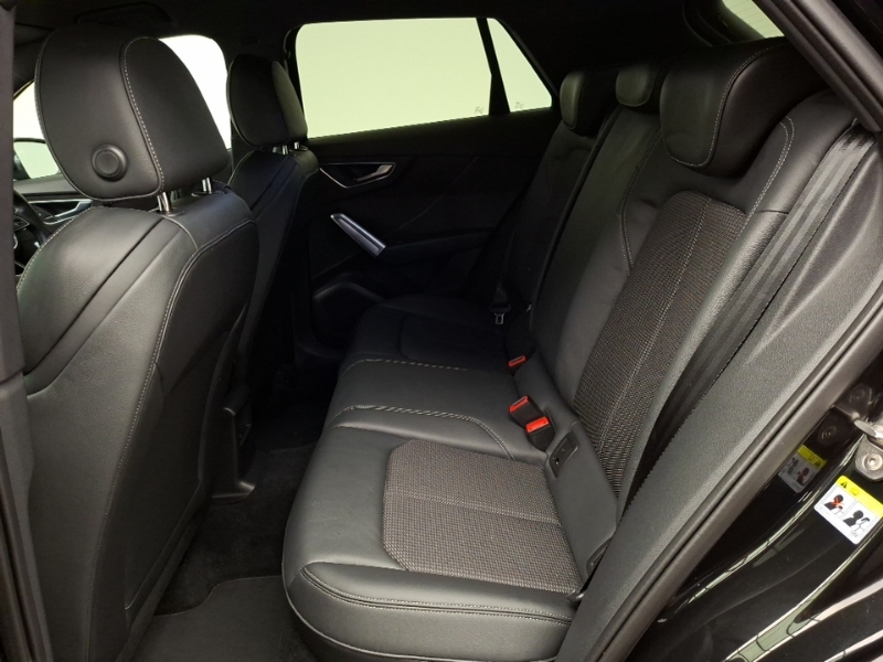 Audi Q2 30 Tfsi Black Edition Black #6