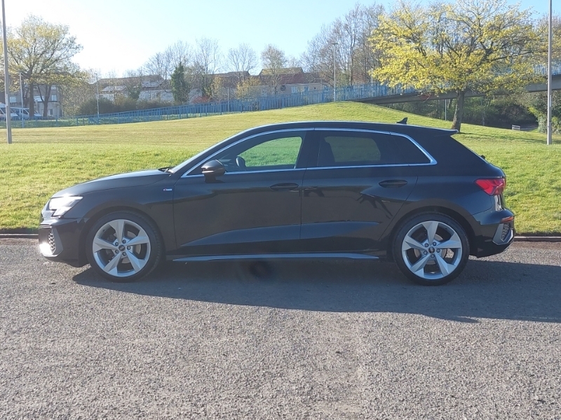 Audi A3 30 Tfsi S Line SD22EWA Black #4