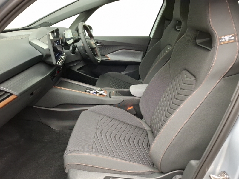 Cupra Born 170Kw E-boost V1 59Kwh Silver #5