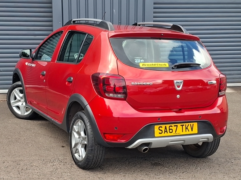 Dacia Sandero Stepway 0.9 Tce Laureate SA67TKV Red #2