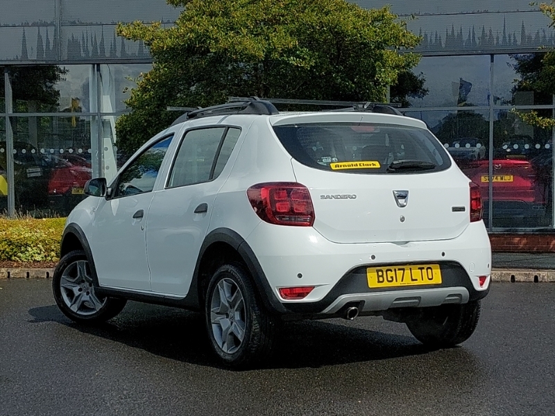 Dacia Sandero Stepway 0.9 Tce Laureate BG17LTO White #2