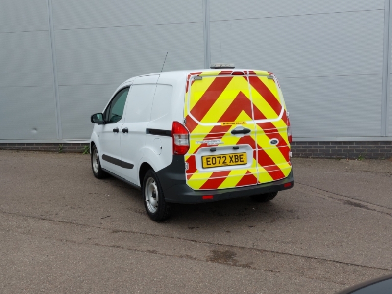 Ford Transit Courier 1.5 Tdci Leader Van 6 Speed White #2