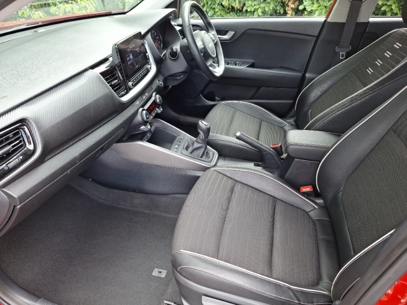 Kia Stonic 1.0T Gdi 48V Gt-line S Red #5