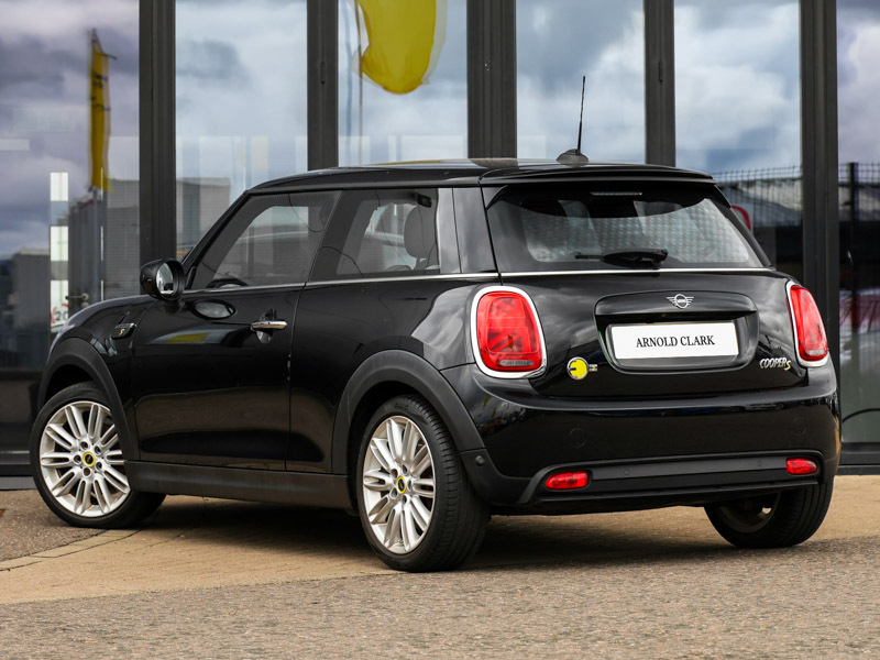 Mini Hatch 135Kw Cooper S Level 2 33Kwh Black #2