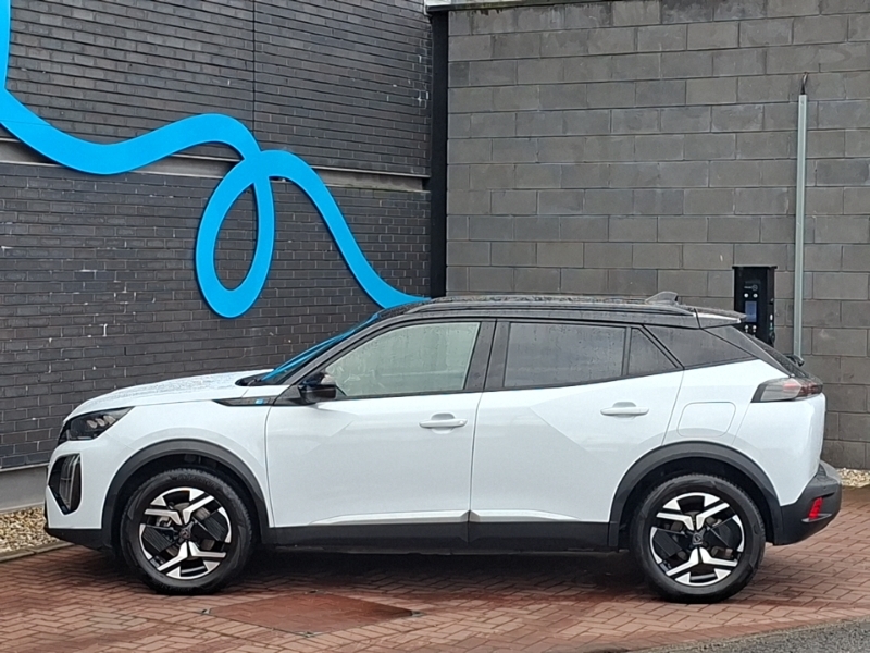 Peugeot e-2008 115Kw Gt 54Kwh White #4