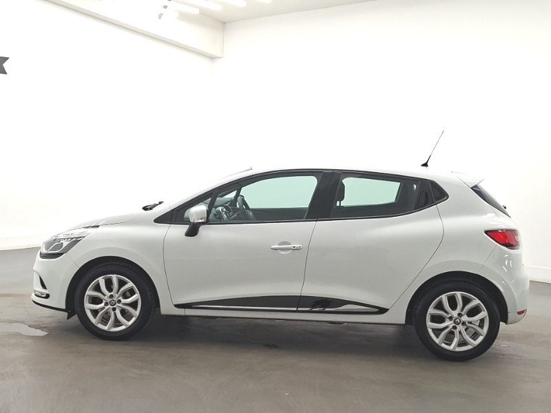 Renault Clio 1.2 16V Dynamique Nav White #4
