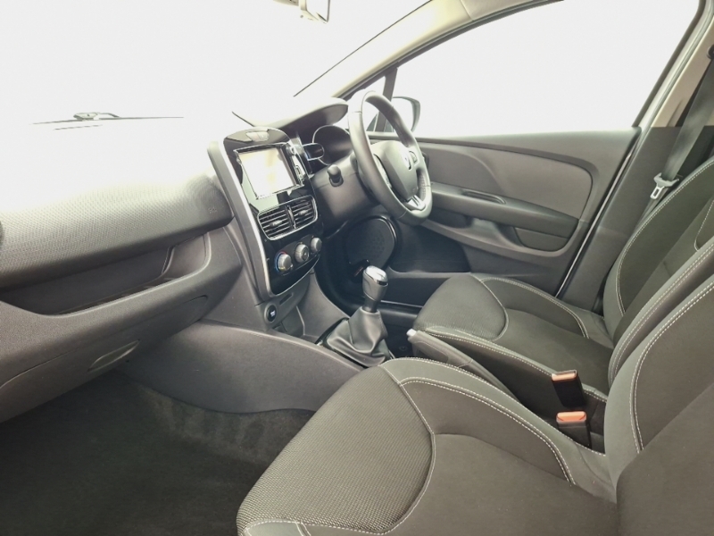 Renault Clio 1.2 16V Dynamique Nav White #5