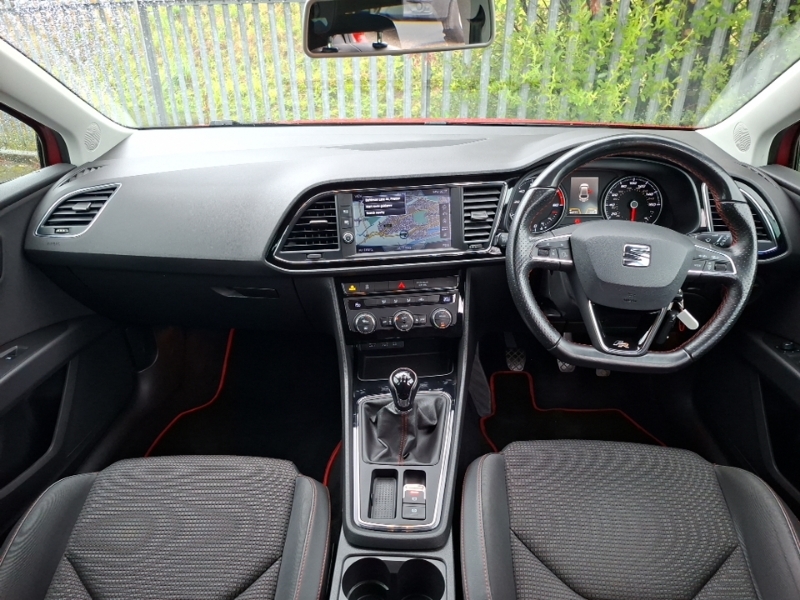 Seat Leon 1.4 Ecotsi 150 Fr Technology WD18MBO Red #3