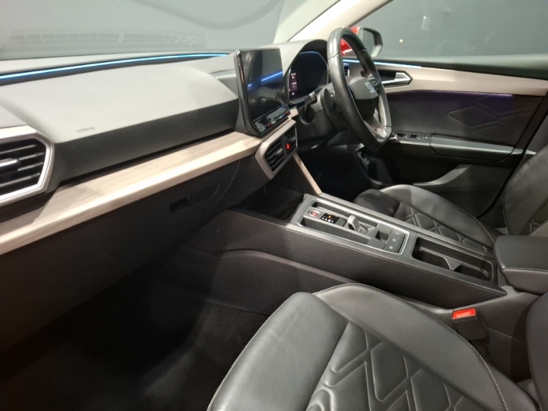 Seat Leon 1.5 Etsi 150 Xcellence Lux Dsg Red #5