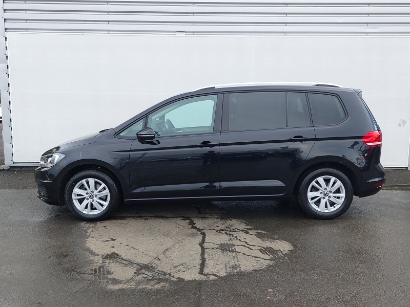 Volkswagen Touran 1.5 Tsi Evo Se Family Dsg Black #4