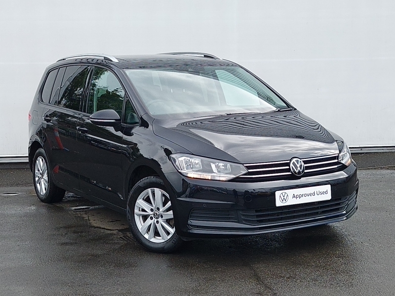 Volkswagen Touran 1.5 Tsi Evo Se Family Dsg Black