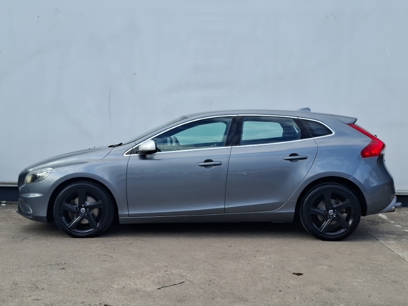 Volvo V40 D2 120 R Design Lux Nav KS16GGP Grey #4