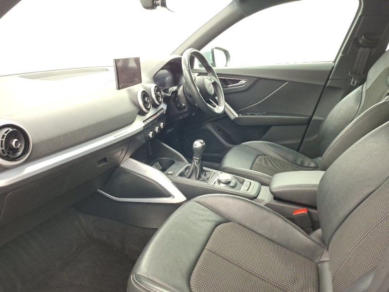 Audi Q2 35 Tfsi S Line YA21AZR Grey #5