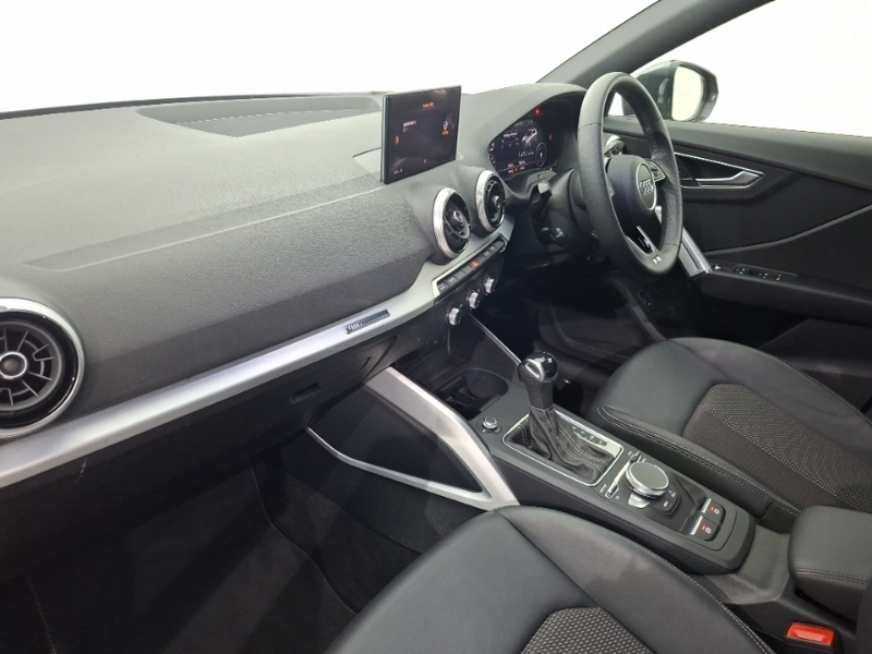 Audi Q2 35 Tfsi S Line S Tronic LT24PZX Grey #5