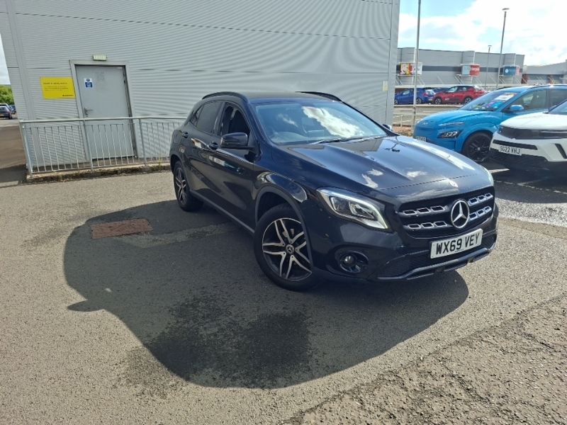 Mercedes-Benz GLA Class Gla 180 Urban Edition Black
