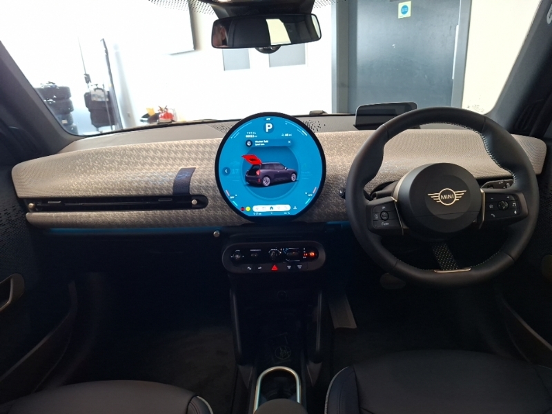 Mini Hatch 135Kw E Exclusive Level 1 41Kwh Black #3