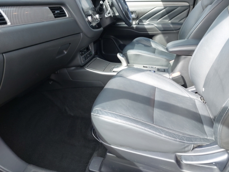 Mitsubishi Outlander 2.4 Phev Dynamic WV20FBJ Red #5