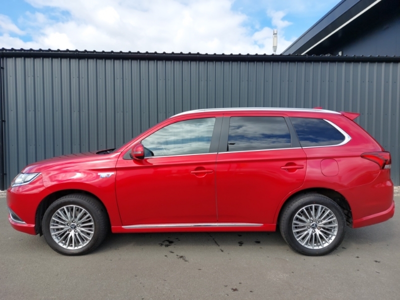 Mitsubishi Outlander 2.4 Phev Dynamic WV20FBJ Red #4