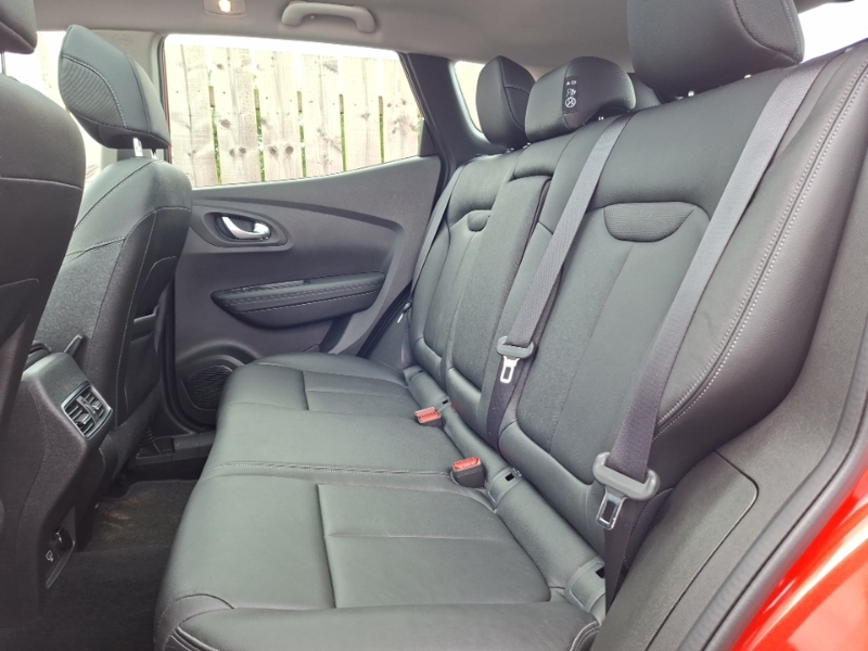 Renault Kadjar 1.5 Blue Dci Gt Line Red #6