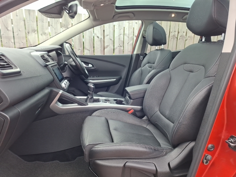 Renault Kadjar 1.5 Blue Dci Gt Line Red #5