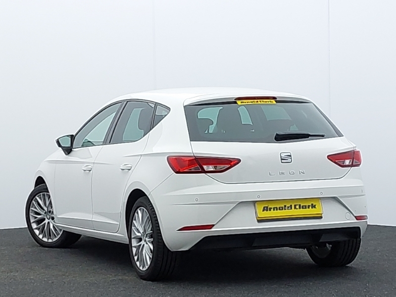 Seat Leon 1.2 Tsi Se Dynamic Technology SP67YAD White #2