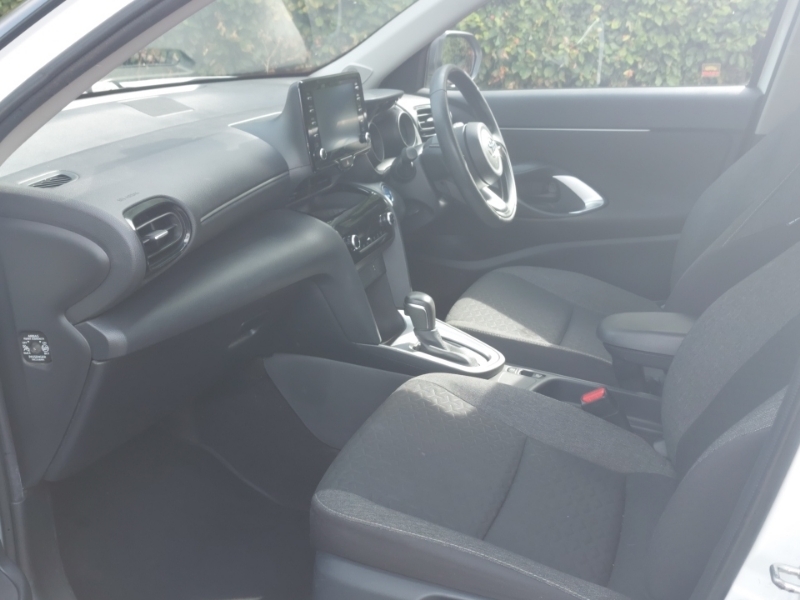 Toyota Yaris Cross 1.5 Hybrid Icon Cvt ND23PVU White #5