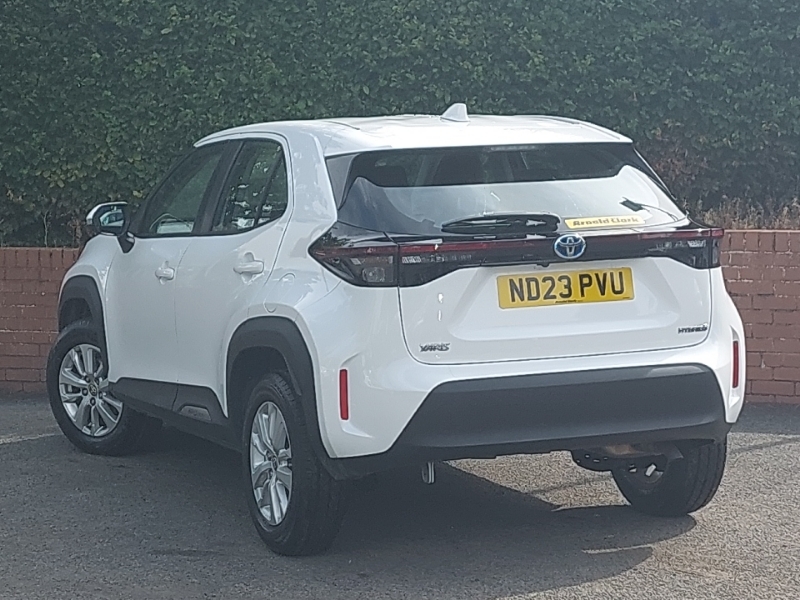 Toyota Yaris Cross 1.5 Hybrid Icon Cvt ND23PVU White #2