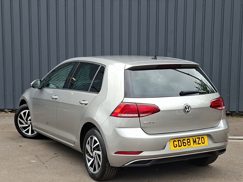 Volkswagen Golf 1.6 Tdi Match GD68MZO Silver #2