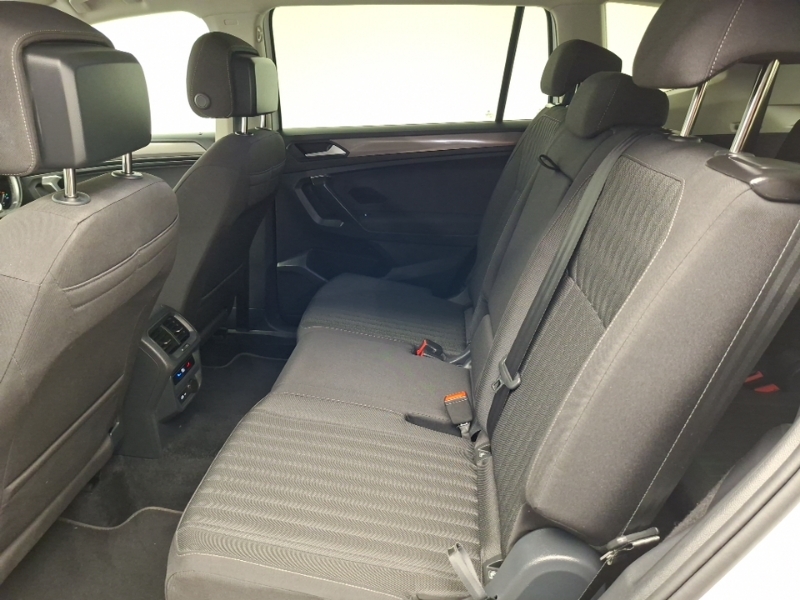 Volkswagen Tiguan Allspace 1.5 Tsi Life Dsg White #6
