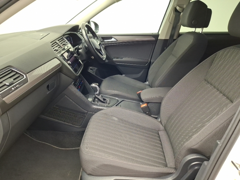 Volkswagen Tiguan Allspace 1.5 Tsi Life Dsg White #5