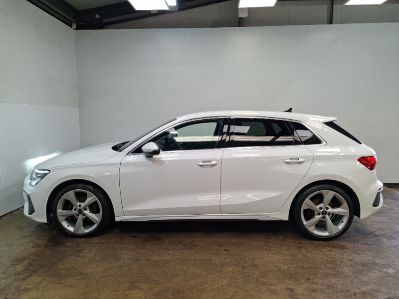 Audi A3 35 Tfsi S Line HG23WZK White #4
