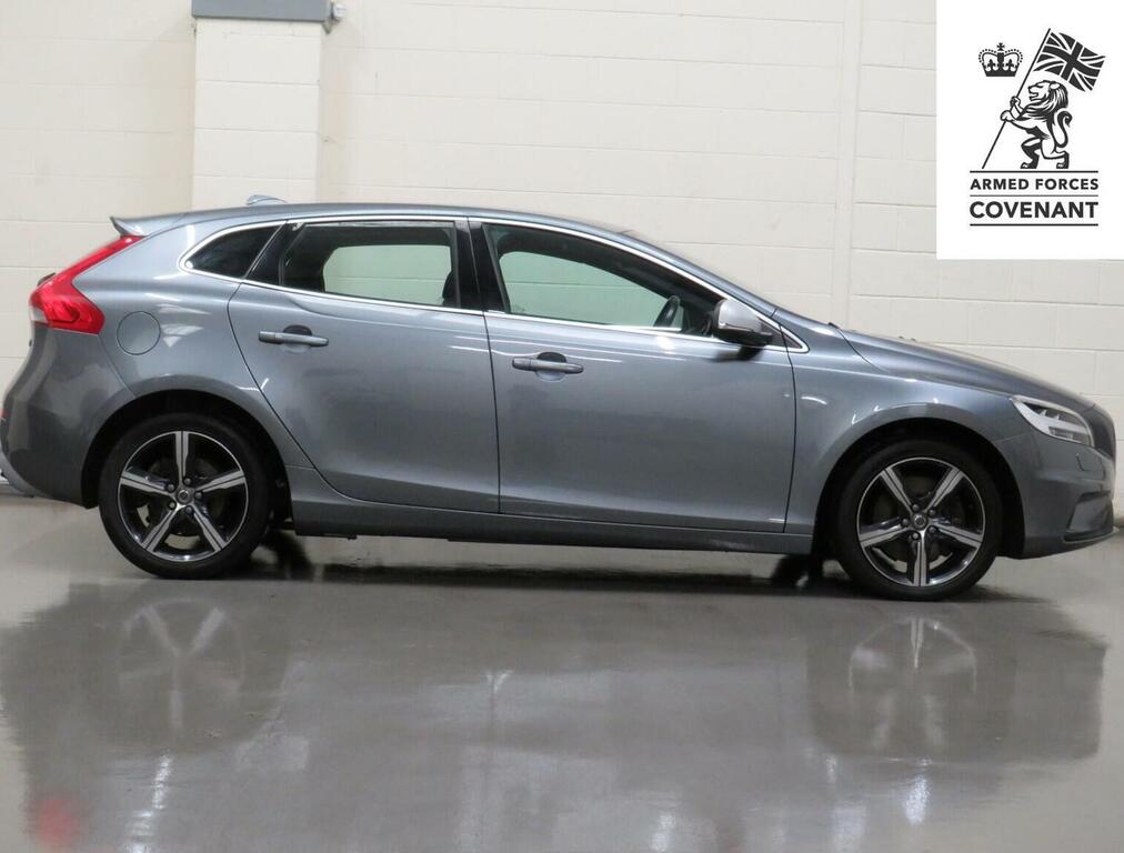 Volvo V40 2.0 D3 R-design Nav Plus Euro 6 Ss Grey #2