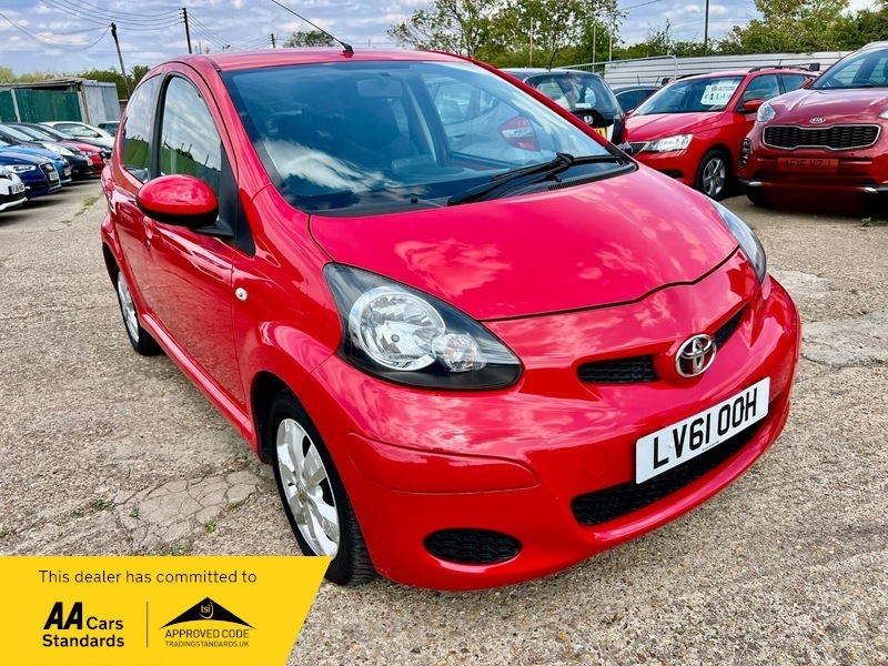 Toyota Aygo Vvt-i Go Mm Red