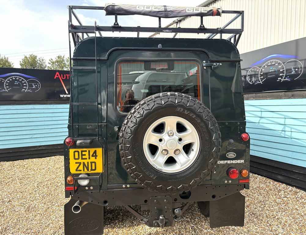 Land Rover Defender 110 110 Tdci Utility U7445 Green #16