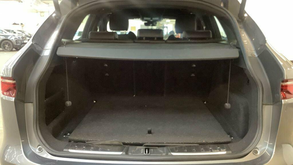 Jaguar F-Pace Jaguar Estate Special Edi 2.0 P250 R-dynamic Black Black #9
