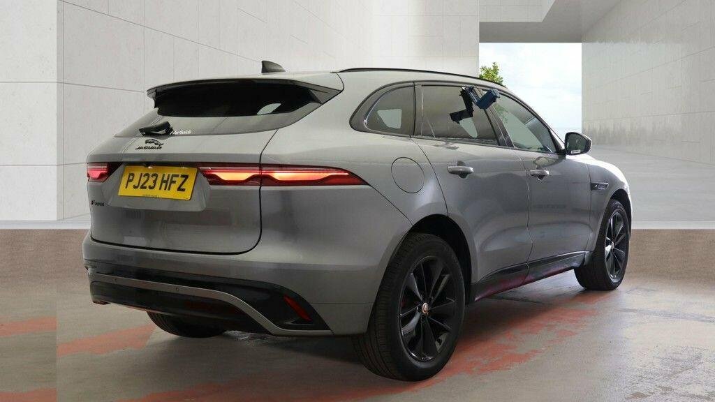 Jaguar F-Pace 2.0 D200 Mhev R-dynamic Black Awd Euro 6 Ss Grey #4