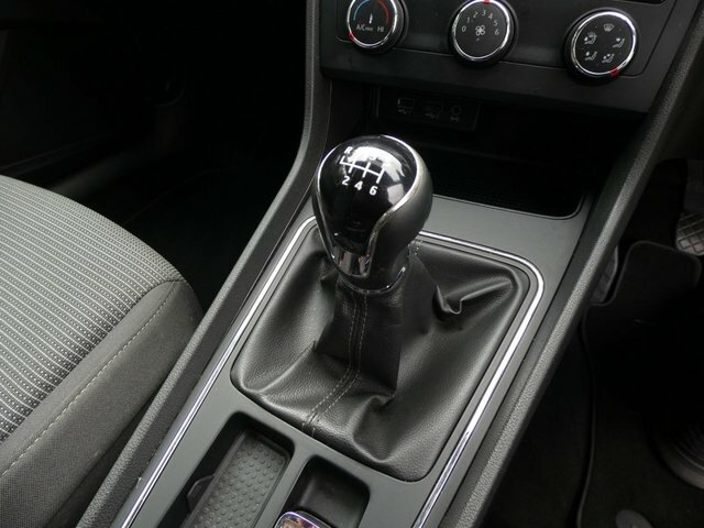 Seat Leon 2.0 Tsi Cupra 300 Sport Coupe Dsg Euro White #33