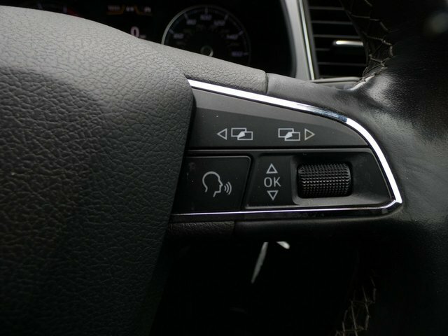Seat Leon 2.0 Tsi Cupra 300 Sport Coupe Dsg Euro White #39