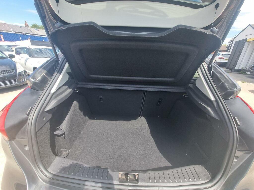 Ford Focus 1.0T Ecoboost Zetec Euro 6 Ss White #14