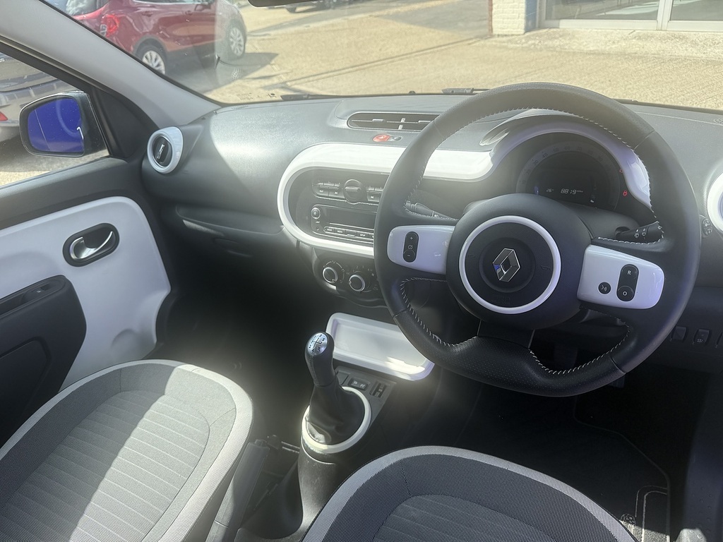 Renault Twingo 0.9 Tce Dynamique Start Stop Black #16