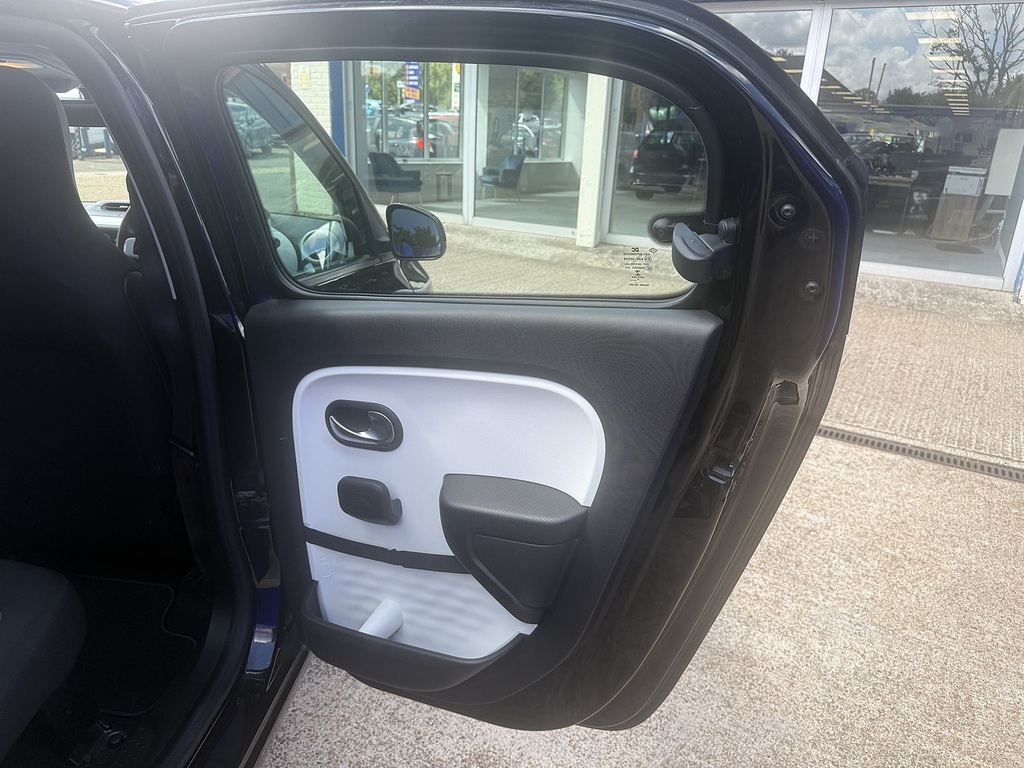 Renault Twingo 0.9 Tce Dynamique Start Stop Black #8