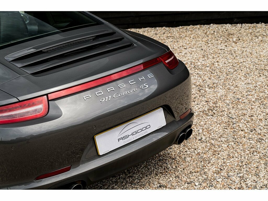 Porsche 911 Carrera 4S Coupe Pdk 39 Grey