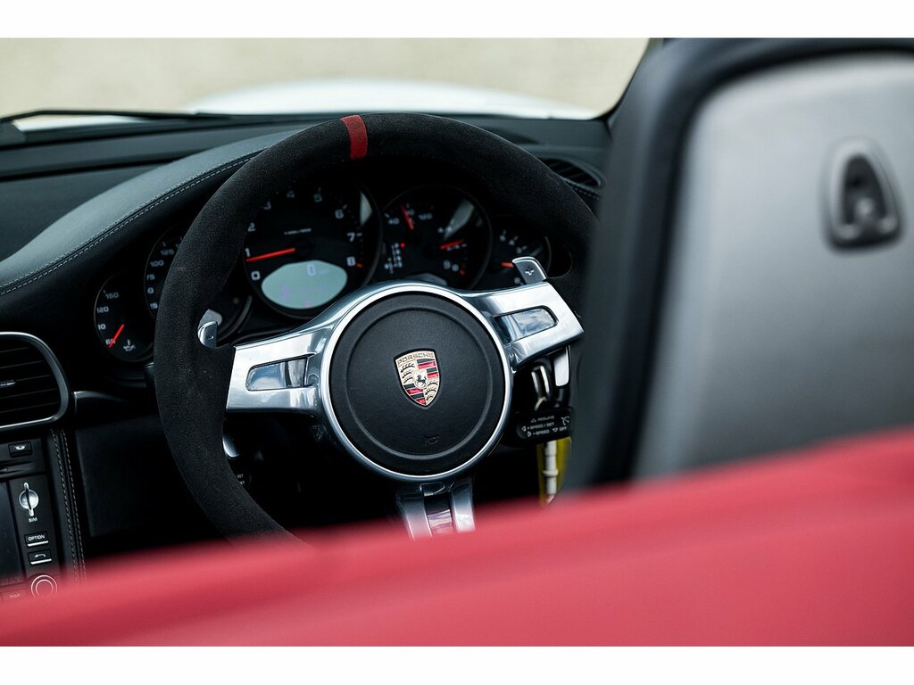 Porsche 911 2 Coupe Stunning Colour 63000 Miles 35995  #17