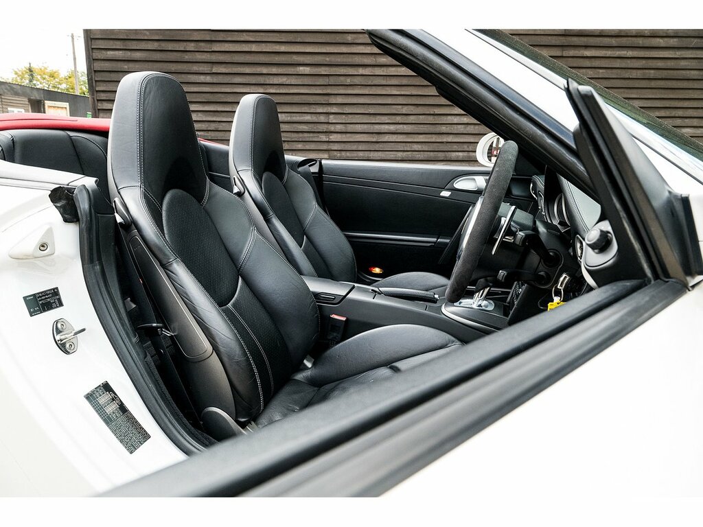 Porsche 911 2 Coupe Stunning Colour 63000 Miles 35995  #11