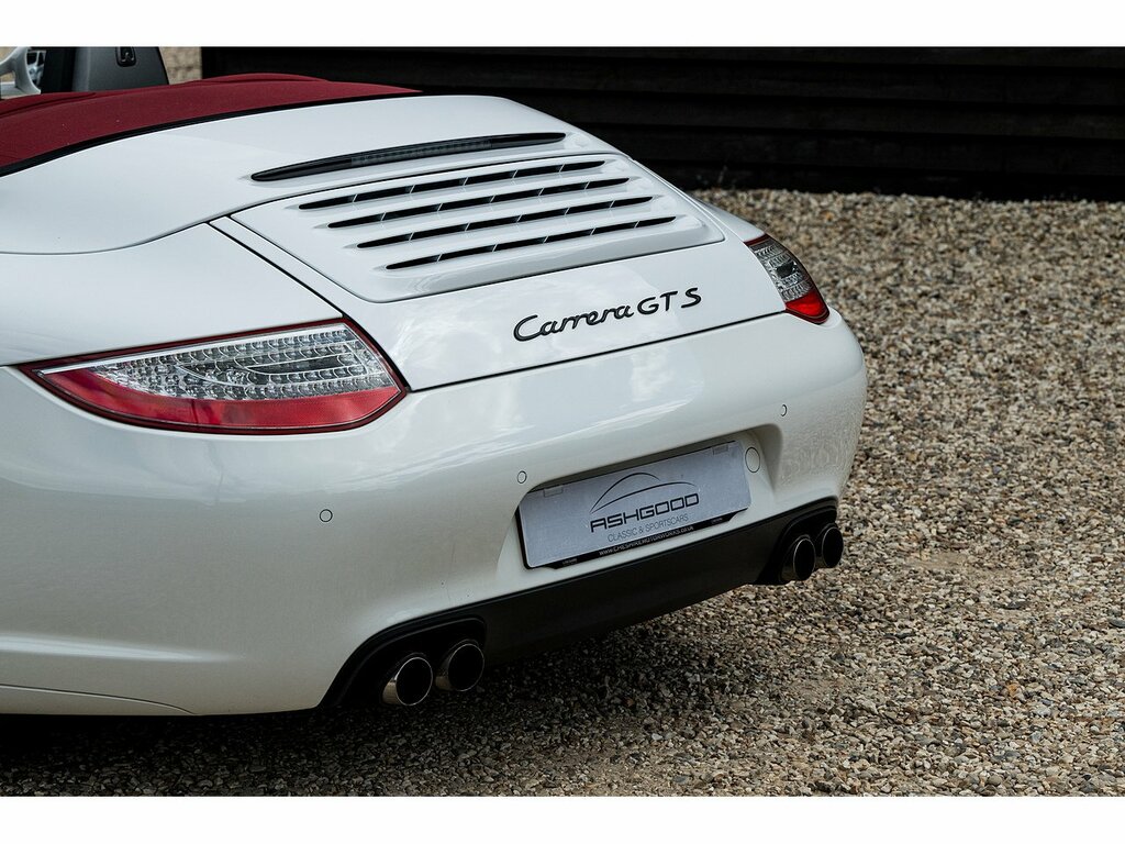 Porsche 911 2 Coupe Stunning Colour 63000 Miles 35995  #8