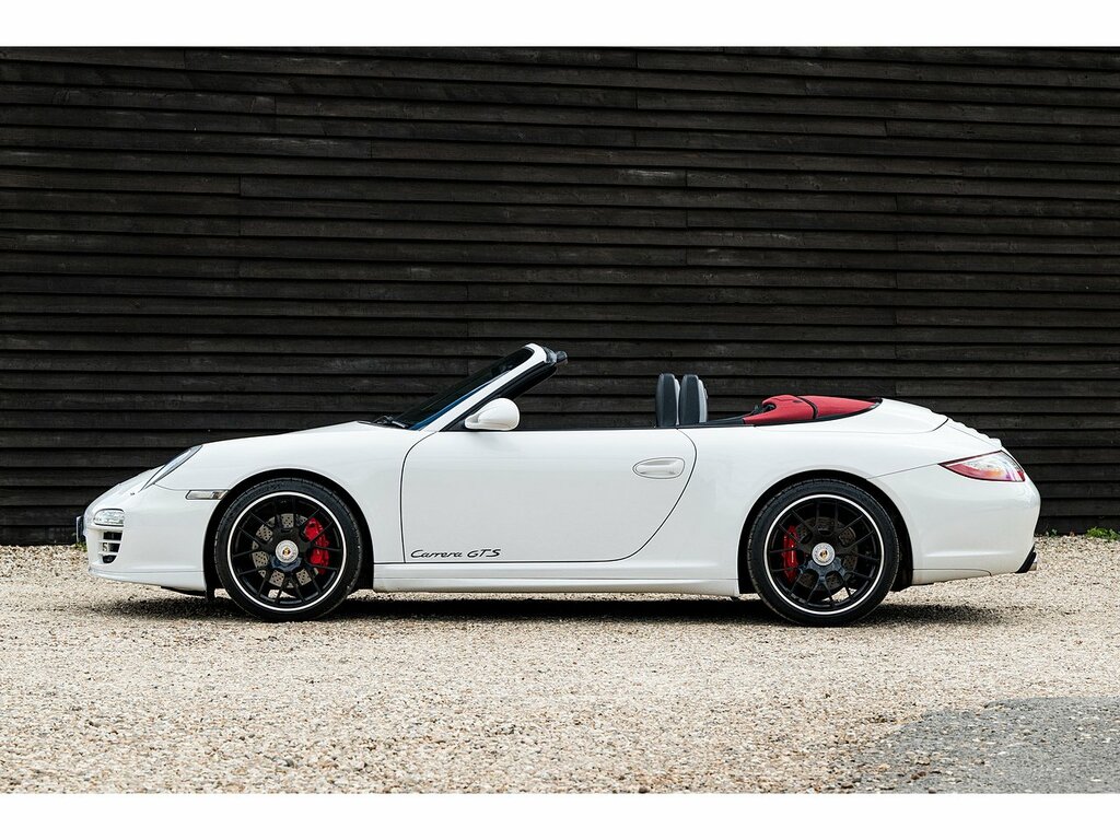 Porsche 911 Carrera Gts Cabriolet Pdk 41 White #2