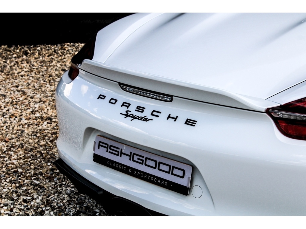 Porsche Boxster Boxster Spyder 38 White
