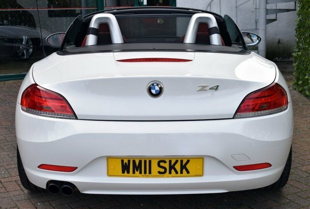 BMW Z4 2011 23I Highline Edition Convertible S-drive 6-Sp White #5