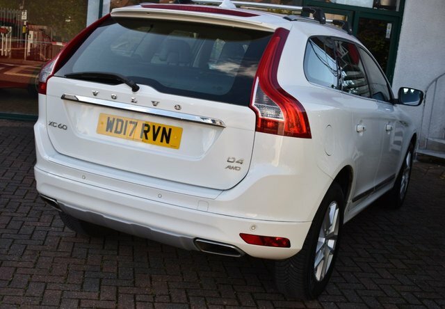 Volvo XC60 2017 2.4 D4 Se Lux Nav Awd 187 Bhp Eu White #6